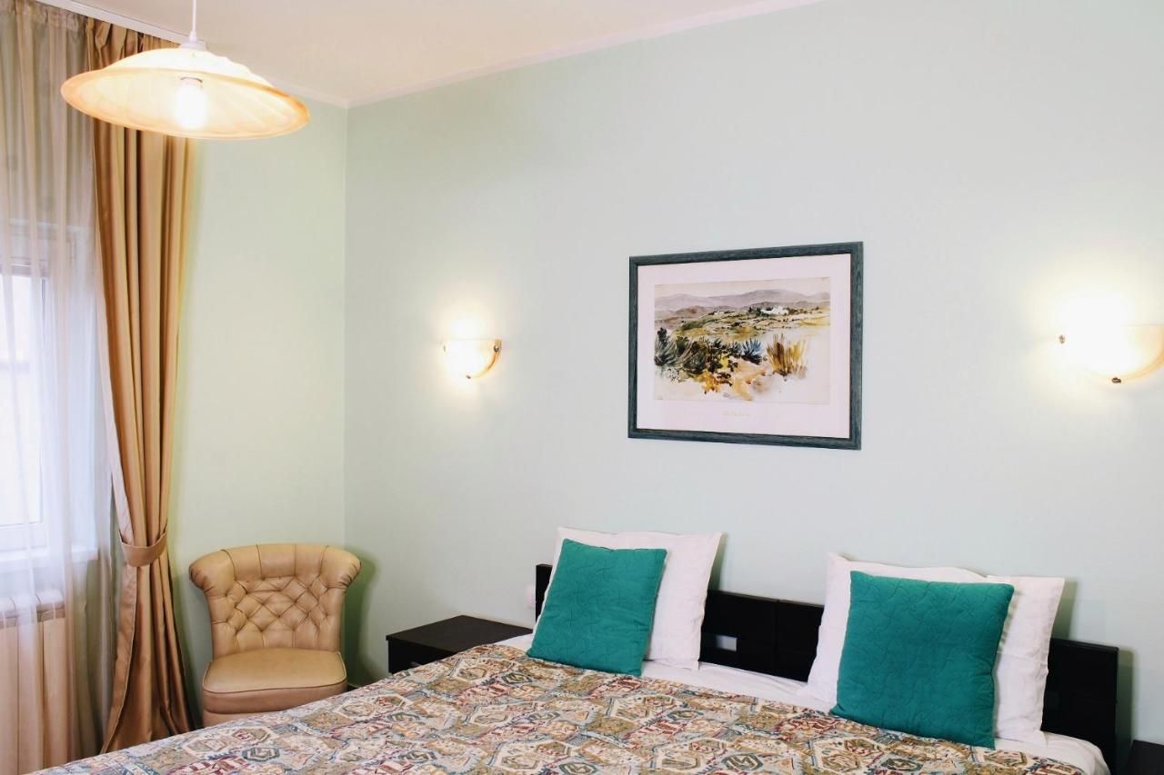 Apartments Paradisos クラグイェヴァツ エクステリア 写真